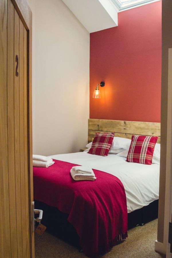 Union Road Moto Velo Accommodation Crediton Bagian luar foto