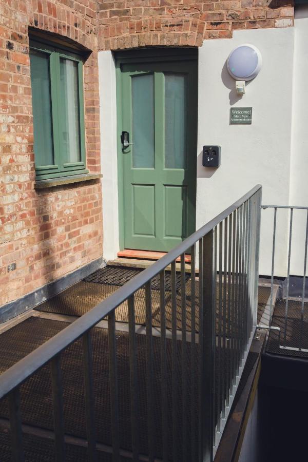 Union Road Moto Velo Accommodation Crediton Bagian luar foto